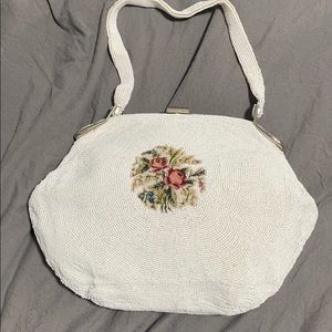 Beaded shoulders bag